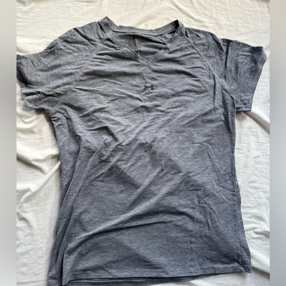 Gray field hockey under armor Shirt